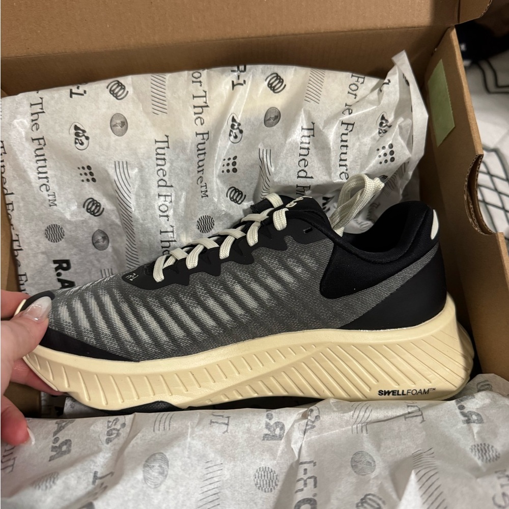 R.A.D Global R-1 Runners- NBW